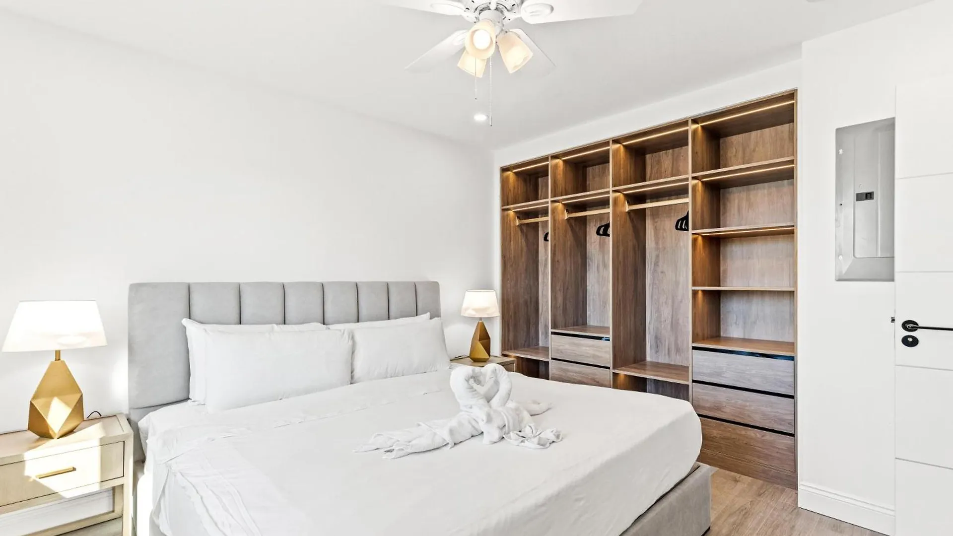 Ocean Breeze 2C Apartment Panama City Beach United States